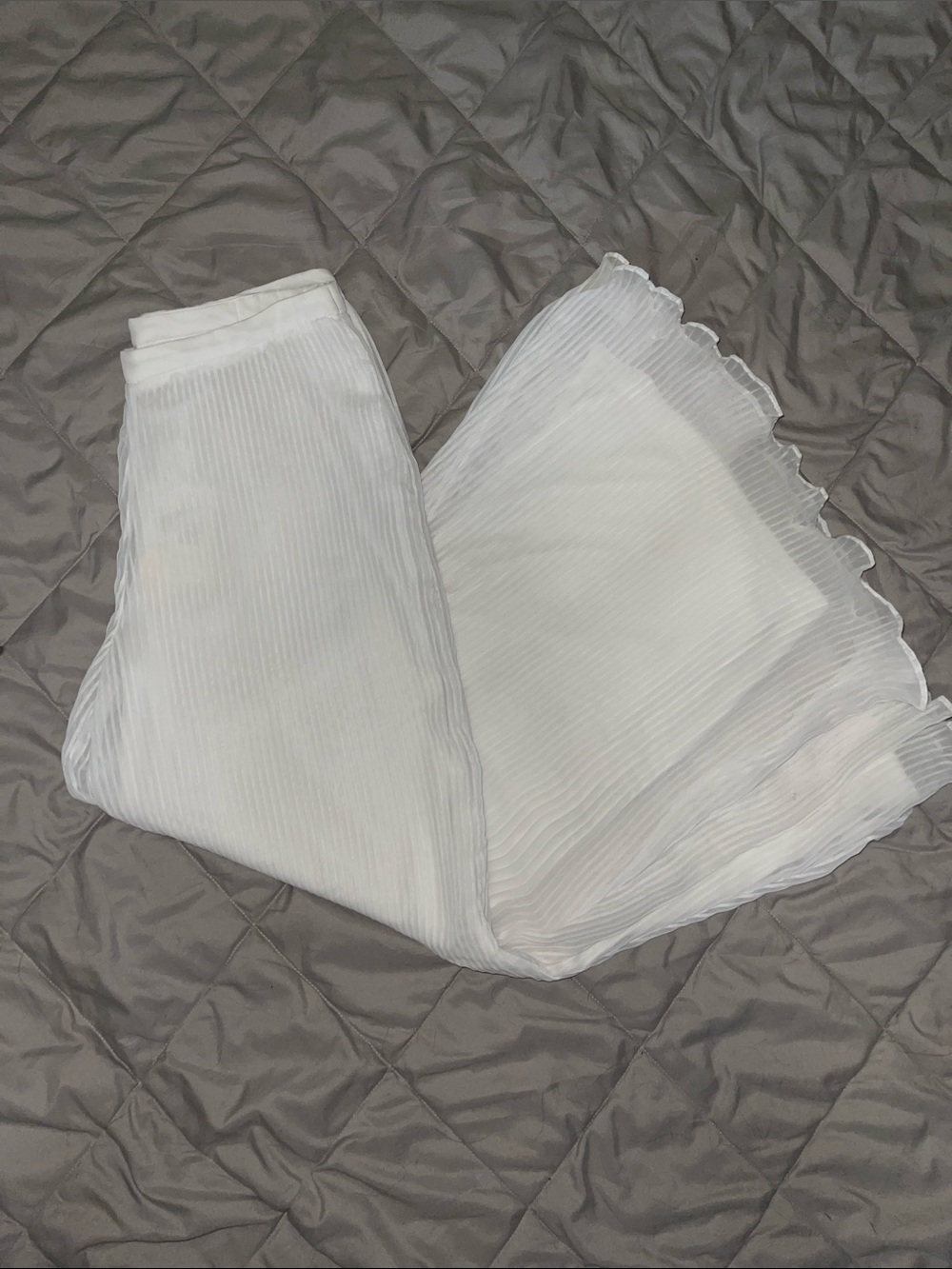 ✨ Samuel Dong White Pleated Pants – Textured Sculptural Evening Wear – Size L